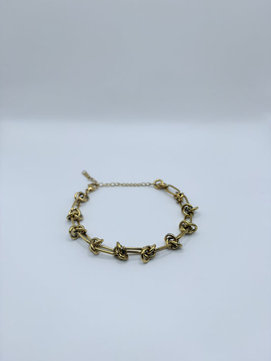 18k Gold Plated Knot Link Bracelet